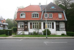 Doppelhaushälften in Essen mit Berliner und Hamburger Fenstern von frovin